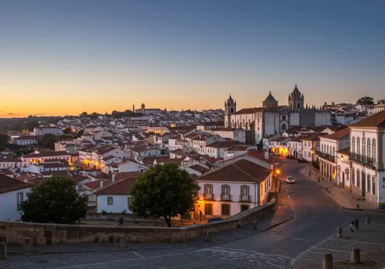 Evora